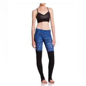 NWT ALO Yoga Goddess Ribbed Leggings. Size XS